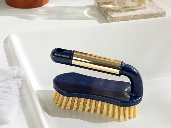Andre Brush 15х6.5х10 cm