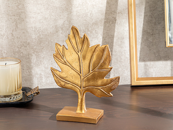 Elegant Statuette 16х6.5х22 cm