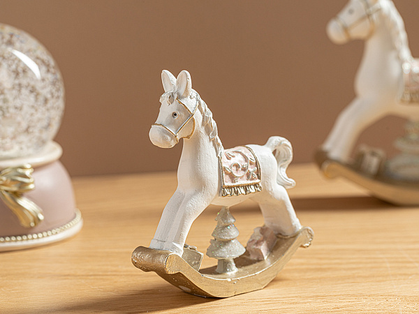 Little Horse Statuette 8х8х2 cm