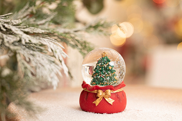Tree Snow globe 5х5х6 cm