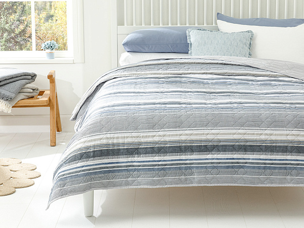 Timeless Stripe Покривало для ліжка 160х220 см