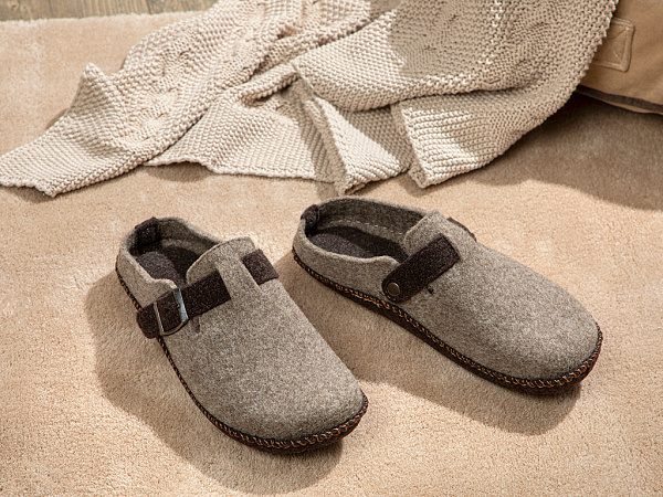 Relax Slippers 43