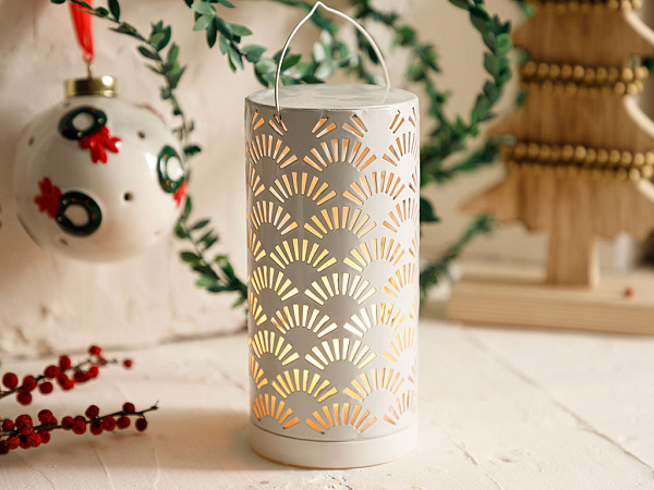 Shine Leaf Lantern 8х8х17 cm