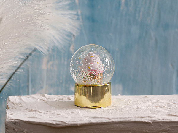 Love Cupcakes Snow globe 4.5х4.5х6 cm