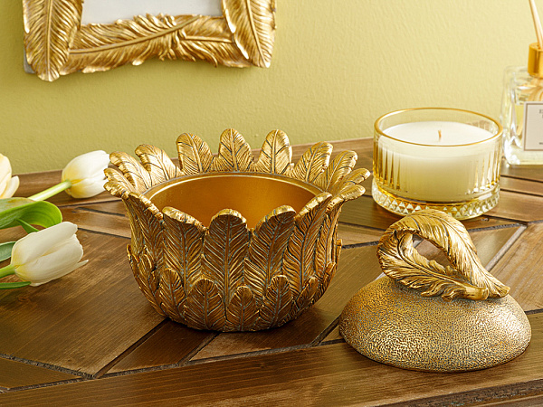 Feathers Decorative box 15.5х15.5х13 cm