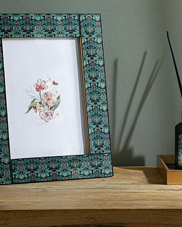 Green Meadow Frame 15х21 cm