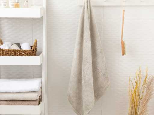 Leafy Bath towel 70x140 cm