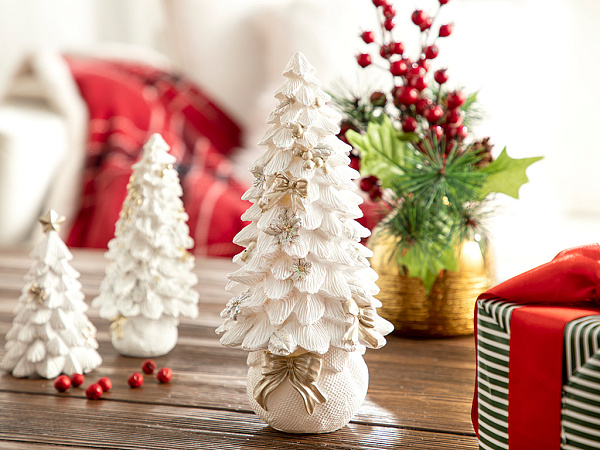 Pine Tree Statuette 12х12х24 cm